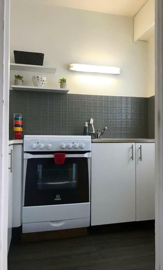 Lovely Flat Champs De Mars Eiffel Apartment